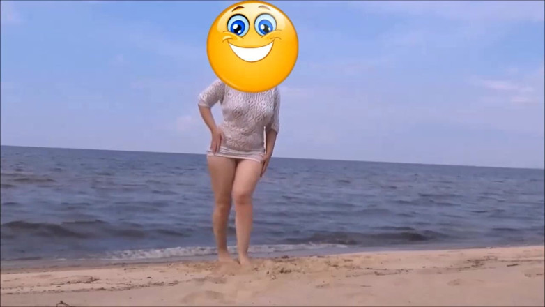 RS couple: Fuck MILF on the beach