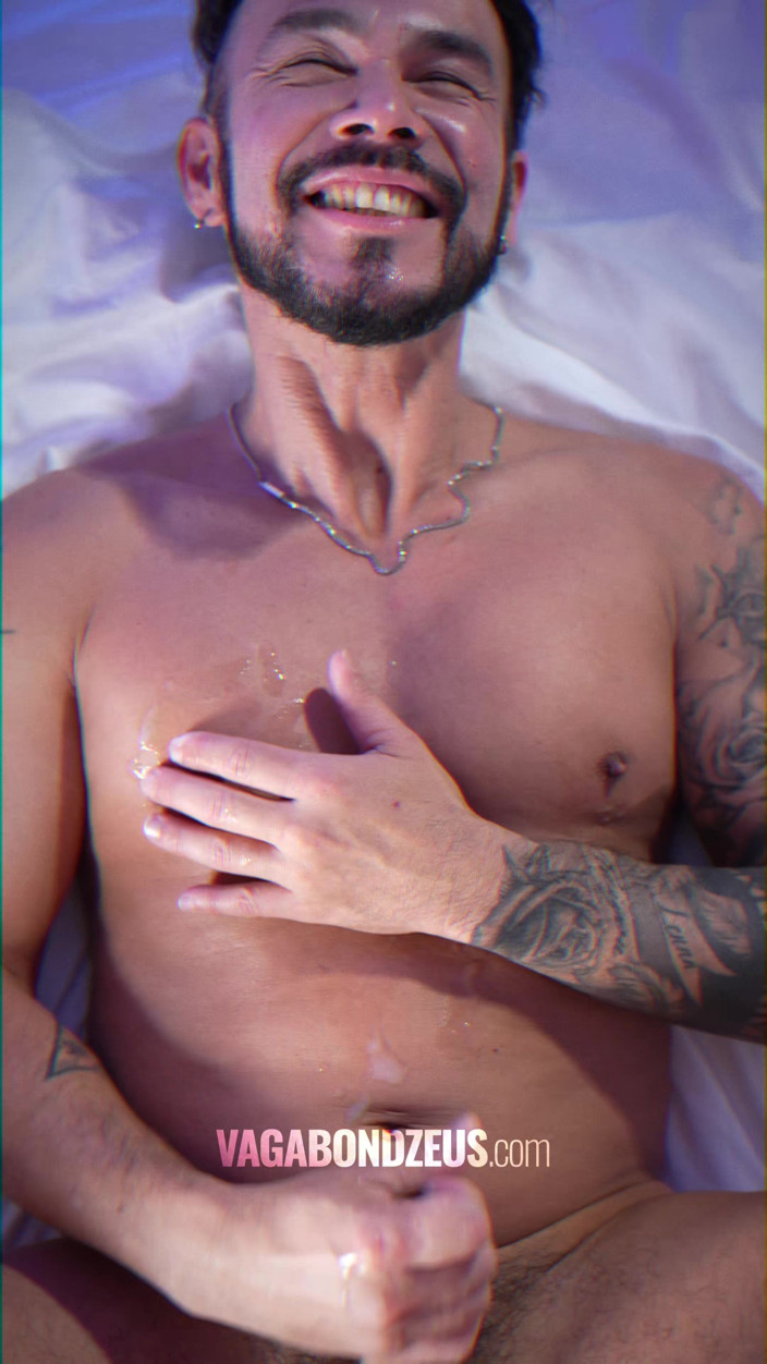 VagabondZeus - Erotic Filmmaker: ब्राजीलियाई जापानी लड़के की चुदाई देखने का बिंदु दृश्य