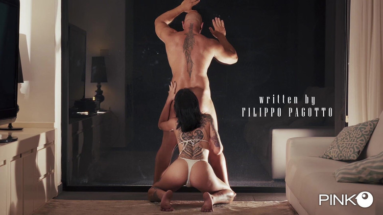 Pinko Club: Babeando de la joven Marisa Leone mi primera vez estaba...