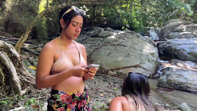 Yoha film exclusive: 2 Latina Swallow 2 Cocks of Strangers in the Middle of...