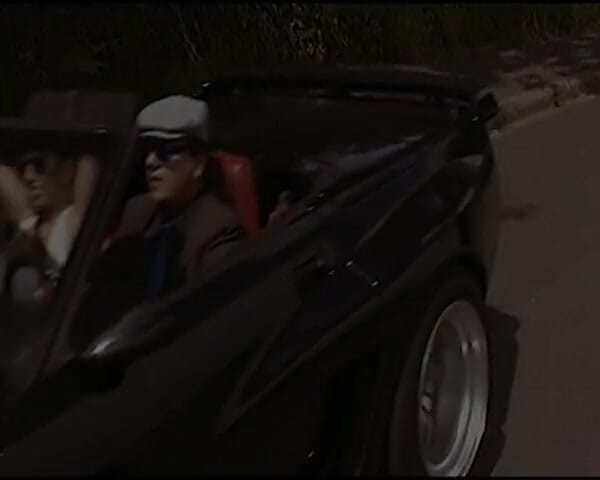 Busty German Sluts: 来自德国的大奶子办公室女士被性交