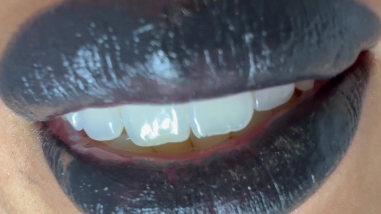 Asmr_mouth: Mari Beri Anda Tur Mulut dalam Gaya Gotik