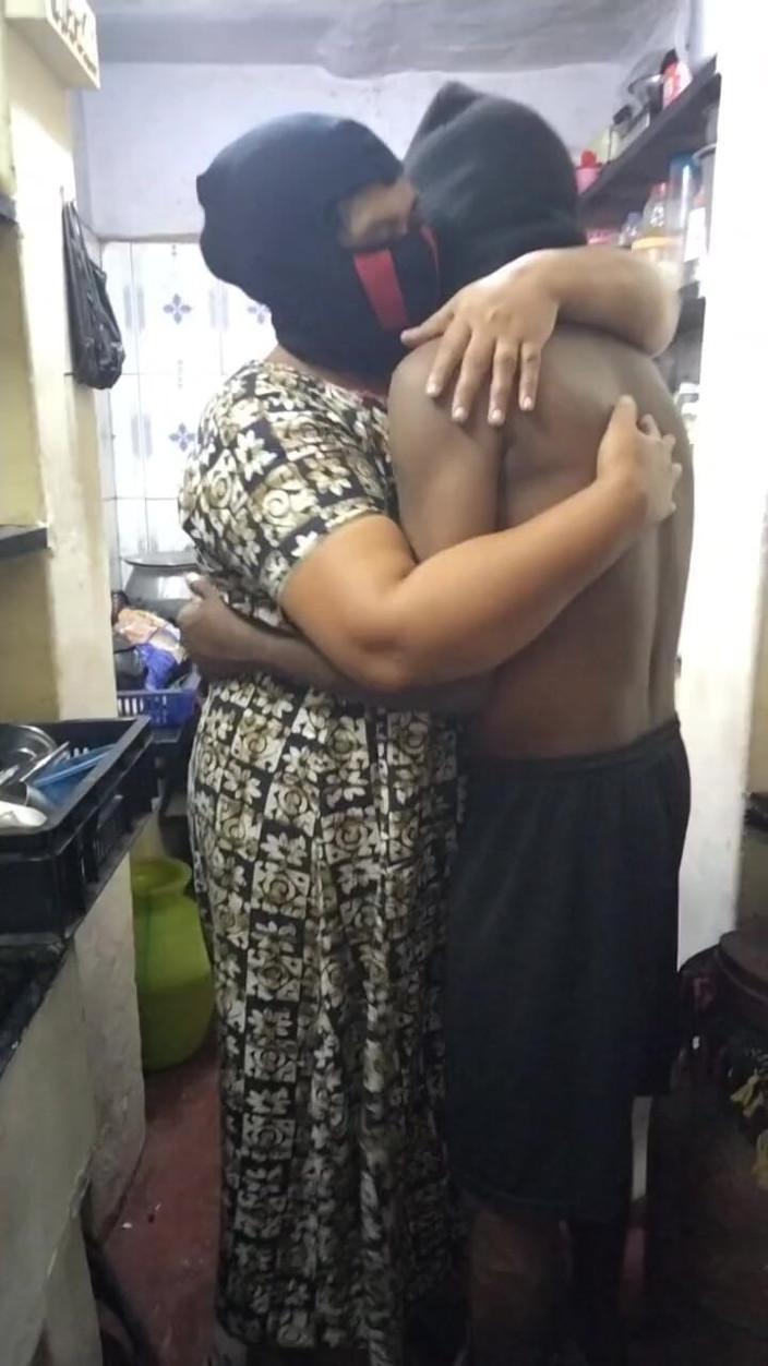 Benita sweety: Làm tình nóng bỏng với mẹ kế Người Ấn