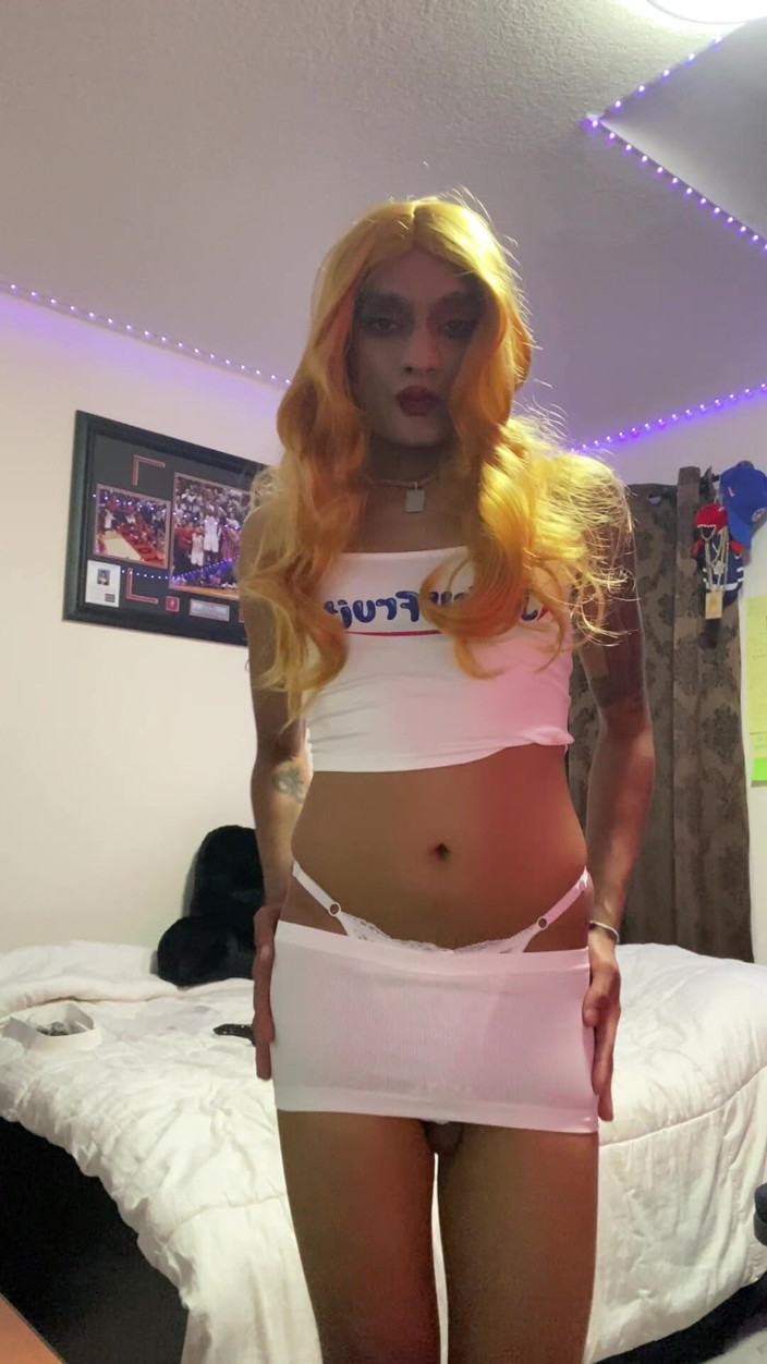 FemBoyAmi: Heiße indische fem boy College sissy schlampe sperma auf selbst...