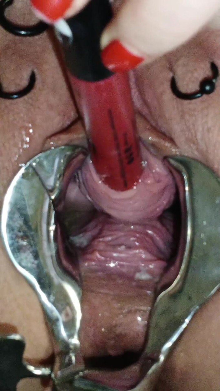 SklavinS_pervert: Sklavins si allena dal buco del piscio per il suo...