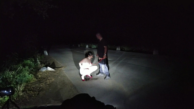 Toilet Mommy: Stara Świnia Przewrotny Sika Letni Seks Na Świeżym Powietrzu