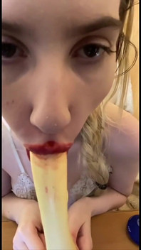 อมดิลโด้แล้วอีลซ่าพุ่งน้ำ