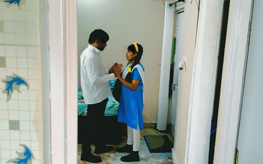 Parizadi: Krásná desi dívka šuká ve třídě