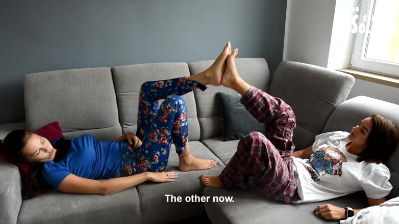 Czech Soles - foot fetish content: Enorma och små fötter jämför show