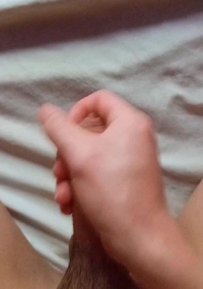 Shushu: Mi accarezzo il cazzo
