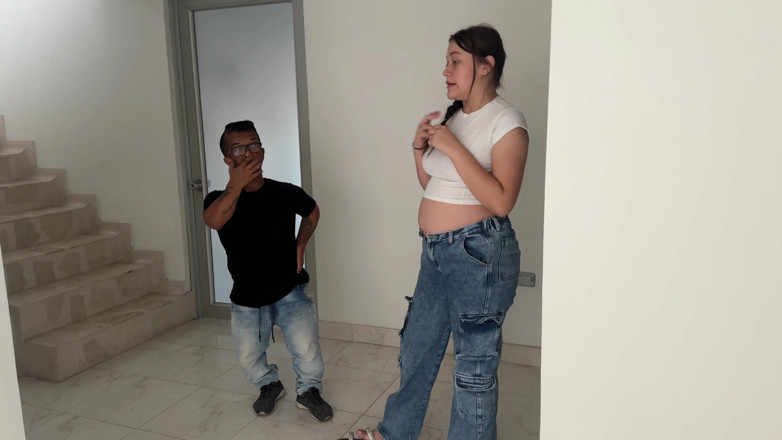Julianaburning: I Fuck a Rich Pregnant Real Estate Agent so She'll...