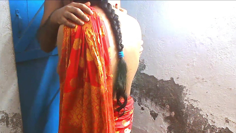 Busty Banuu: 德里瓦利 bhabhi ki bhookh mitai 性色情视频