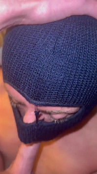 Hetero chlap polyká moji nálož