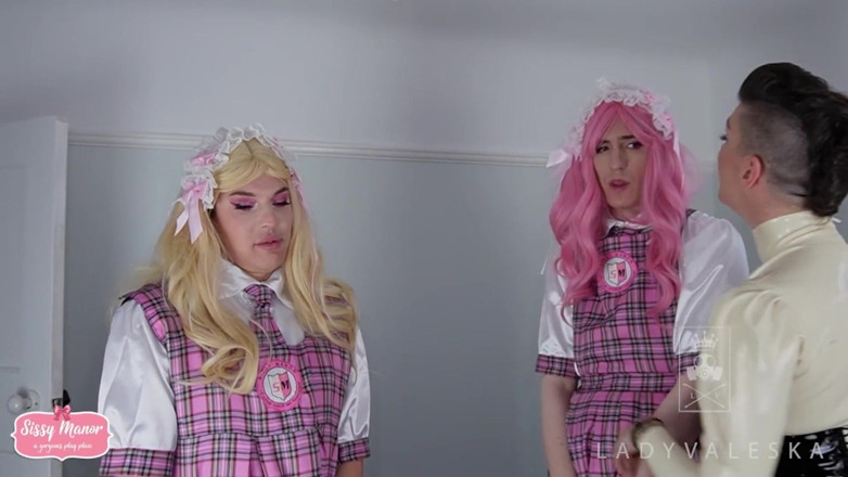 Lady Valeska: Stygga sissy flickor