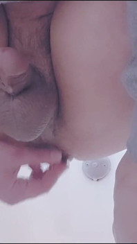 애널 딜도에서 소녀처럼 시오후키하는 소년
