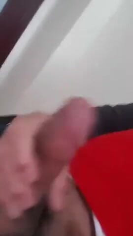 Horny Inn: Turkish Stepdaddy masturbate