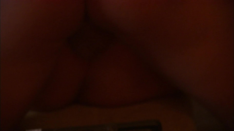 Tight little babes: Une superbe blonde suce et chevauche la bite de sa...