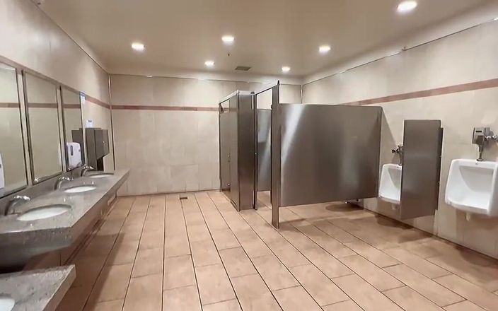 Xooshua (xblue18): Walmart store video khiêu dâm trong El Bao