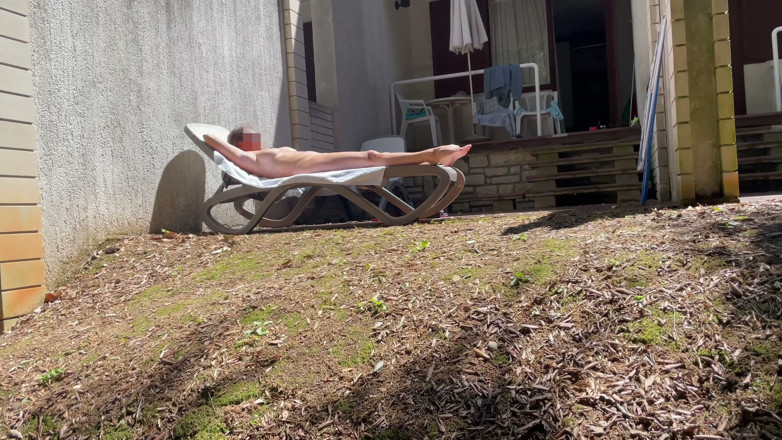TomLuc: Naked Outdoors