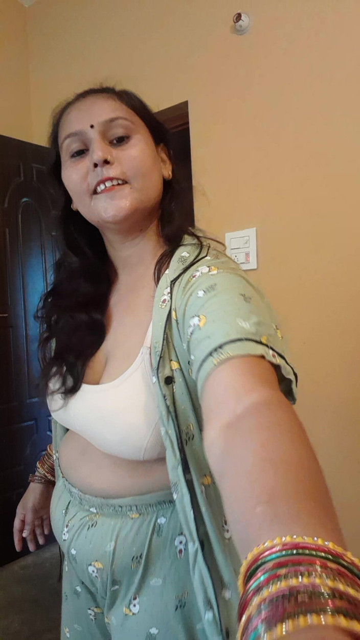 Puja555: 춤추는 푸자 베이비