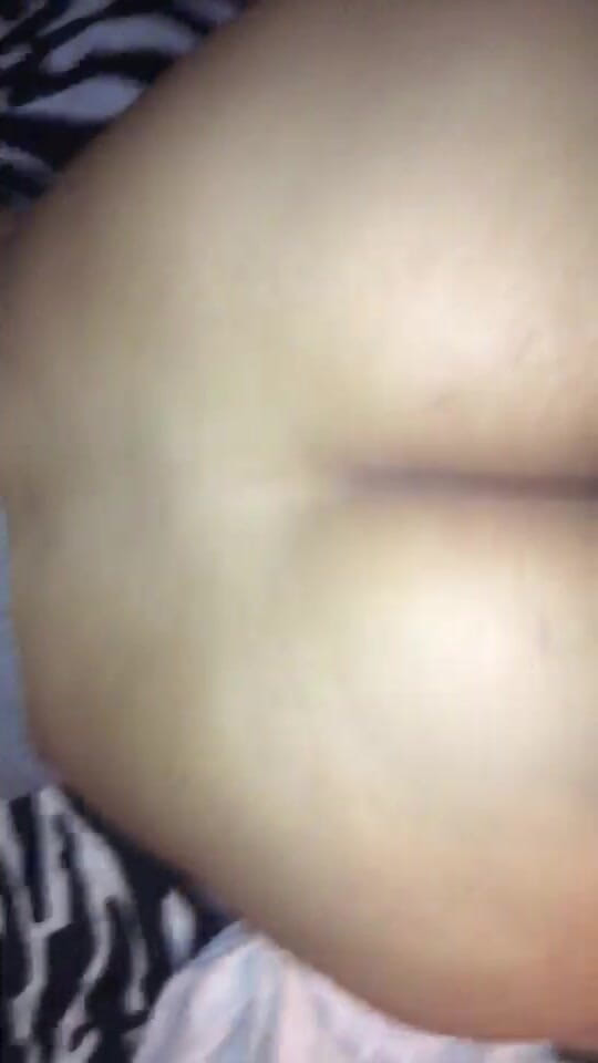 Latincouple93: Latina esposa de quatro