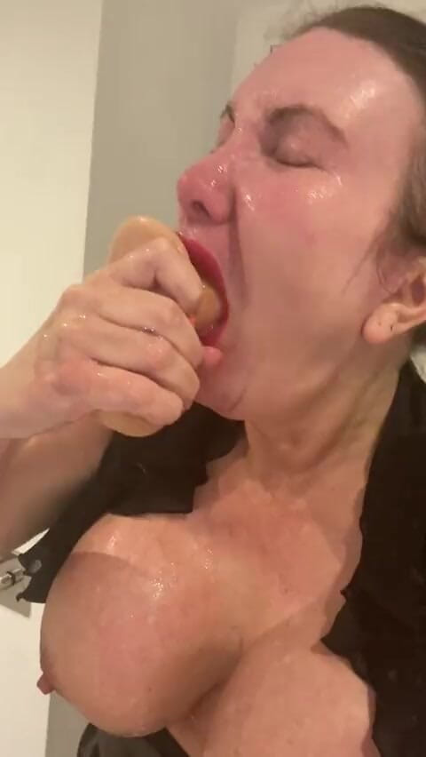 Sophie James: Extreme ruïne speeksel snot gezicht bedekt