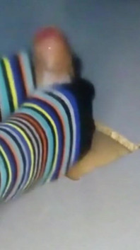 Meja millking dengan kaki