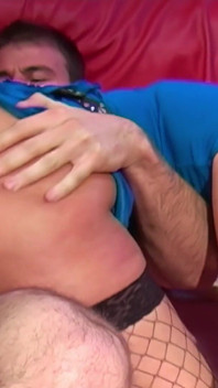 Sexy blondýna PAWG Kote Loz Lorrimar v hardcore análním creampie trojce se dvěma hung bwc hřebci