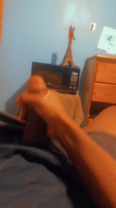 Trans DSy: Černý transguy předvádí své velké černé péro