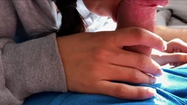 Sexy giovane messicana geme con piacere
