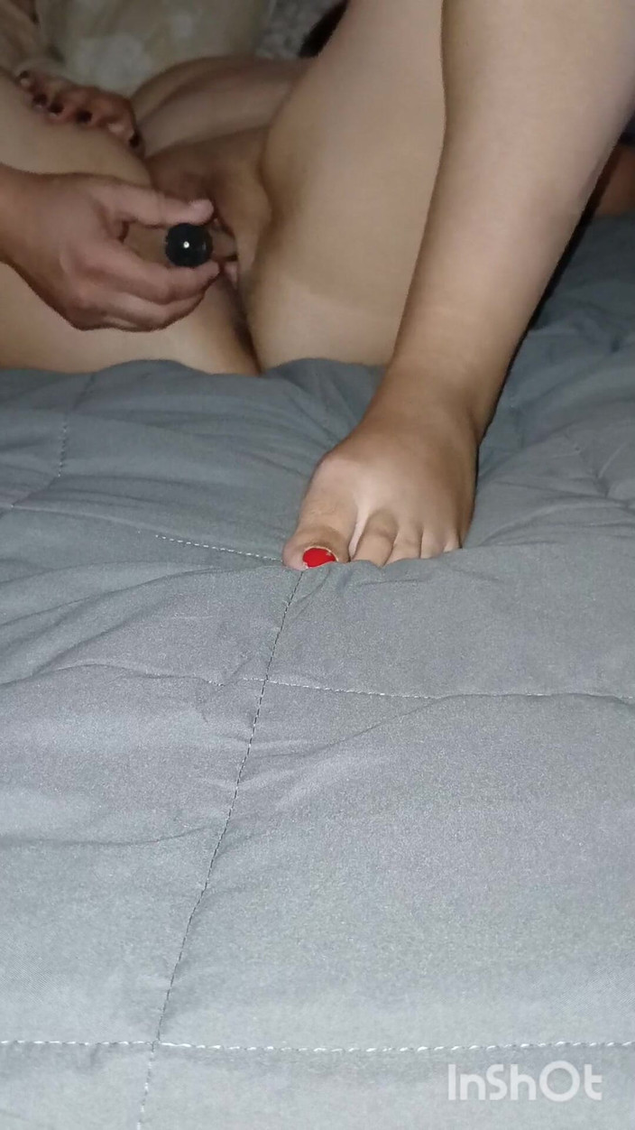 Manuela: Onani och knulla fru