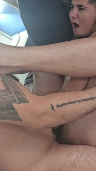 Bearfilms 纹身的活跃男性乱搞牛仔马里奥饥渴的洞