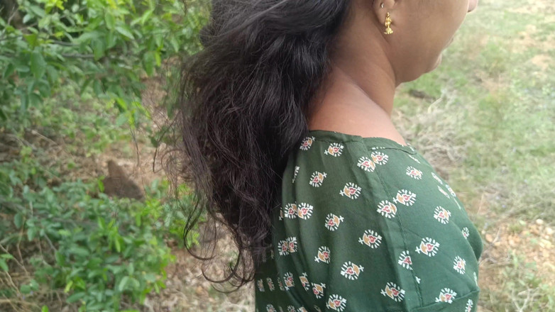 Magilmathi: Mujeres casadas tamiles al aire libre parte 1