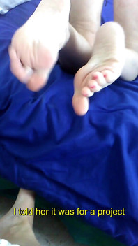 MILF Showing Soles