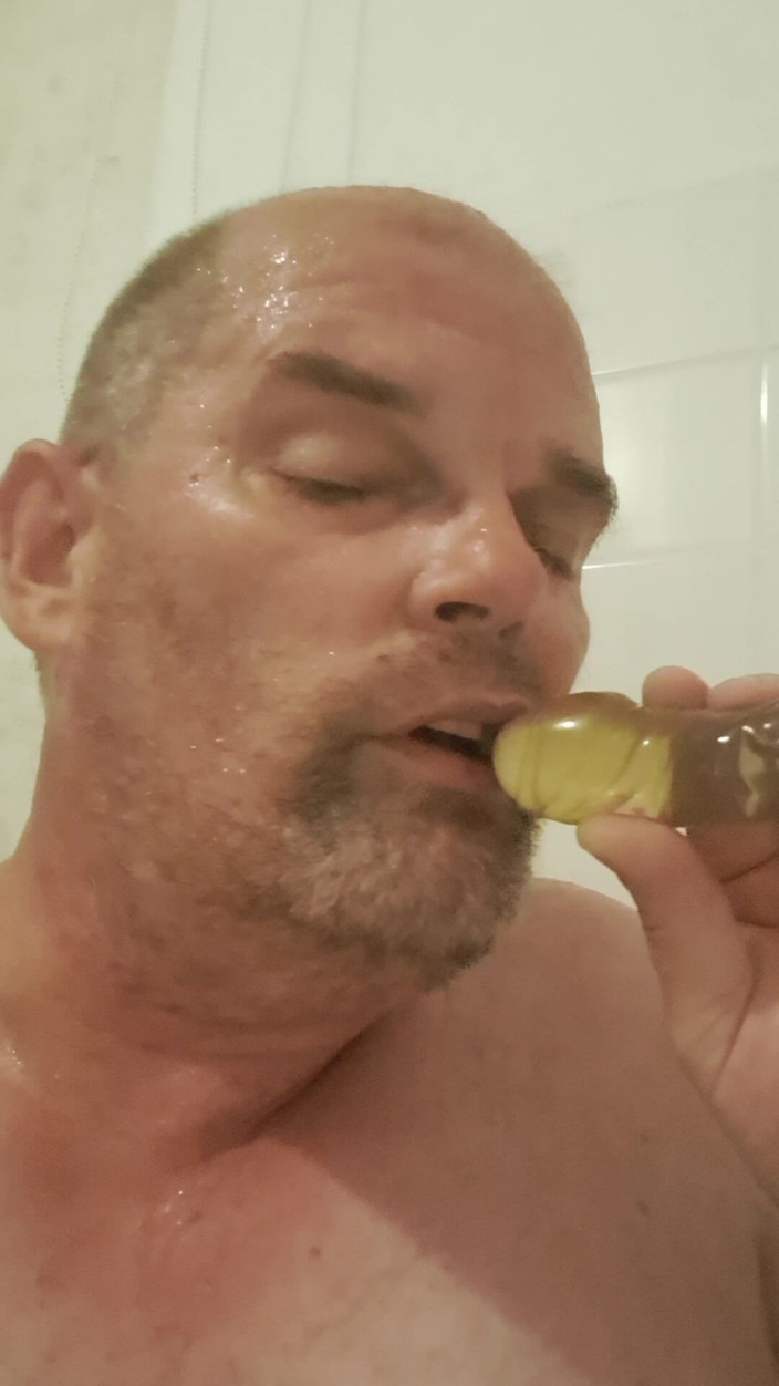 Fickspecht: Bitchen Måste Suga
