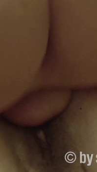 Nine Resi edepsiz seksi seviyor