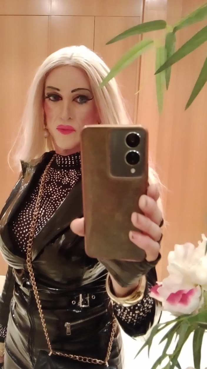 Tatiana Zorrita: Vinil 2