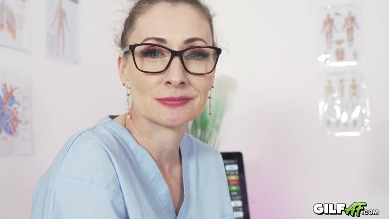 Gilf AF: Skinny Nurse GILF Scarlet Louse Wanted a Creampie
