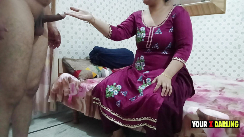 Jony Darling: Madrasta masturba o pau do enteado e dá-lhe prazer com...