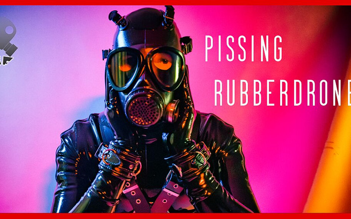 Rubberboy: Pissing Gay Rubberdrone