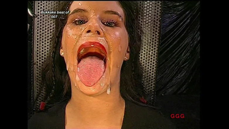 German Hardcore Gangbang: Ggg - 얼굴에 젖을 짜는 신체 상해