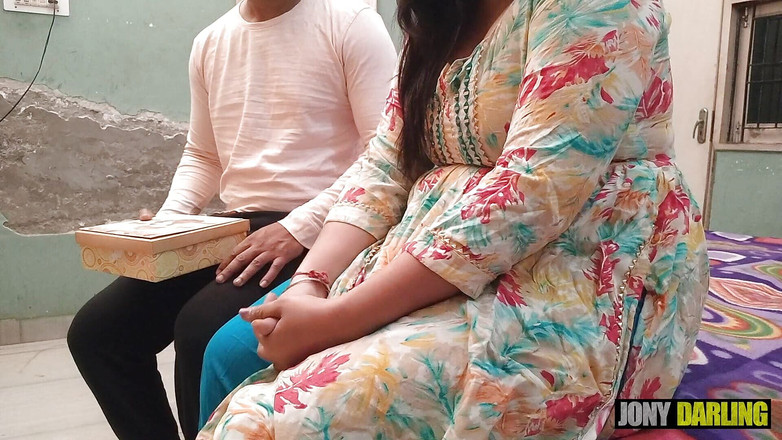 Jony Darling: Hej nevlastní brácho, prosím, šukej mě naposledy před svým manželstvím