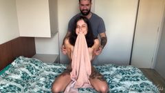 Shamelesscouple: Julia의 첫 간지럼 및 도전 비디오