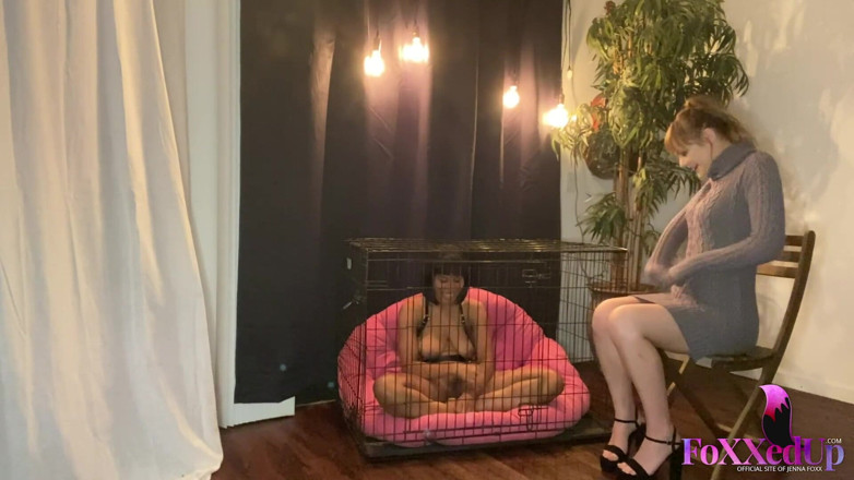 Jenna Foxx: Submissive MILF Jenna Foxx loves to please pussy and feet!!