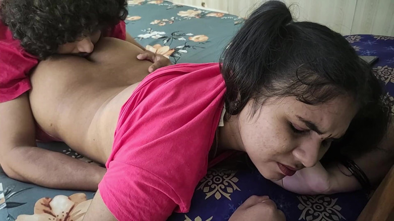 Vaigavarun45: Awek seksi, ayah tiri dan nikmati dengan awek seksi, ayah...