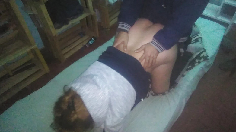 Fitcure1: Fata mea mă provoacă prin obținerea pe toate patru și puterea...