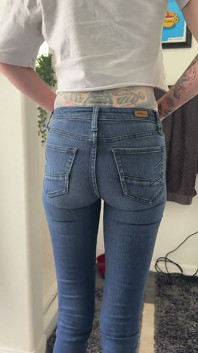 Striptease och Piss för styvfar