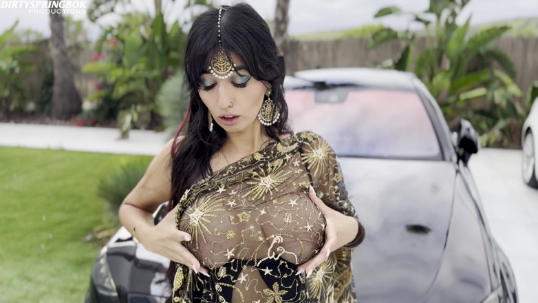 Aaliyah Yasin: สาวมุสลิมสาวแสบเย็ดตัวเองบนหลังคารถ
