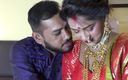 Bollywood porn: Indyjska młoda 18-letnia żona poślubna noc po raz pierwszy seks