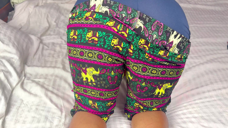 Aathiyaa: 남친과 바람피는 인도 아줌마